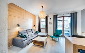 Greenwood With Terrace - Neptun Park By Oneapartments